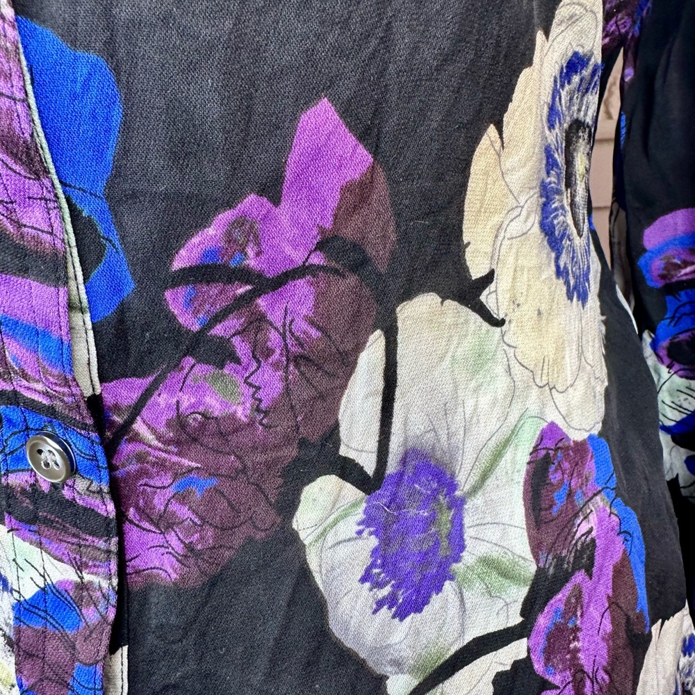 J. Crew Floral Patterned Top - Black, Purple, Blue, white size 2 blouse - Picture 8 of 9